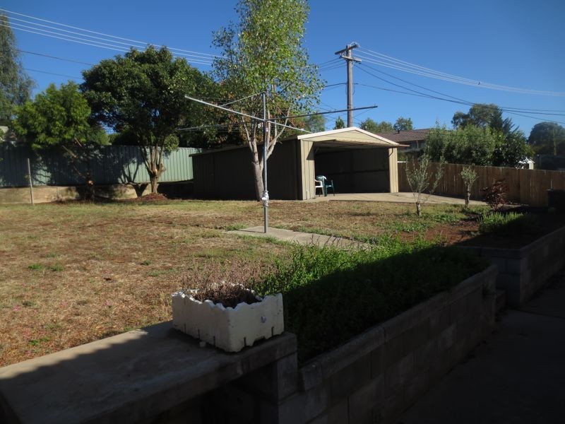 20 Clive Steele Avenue, Monash ACT 2904