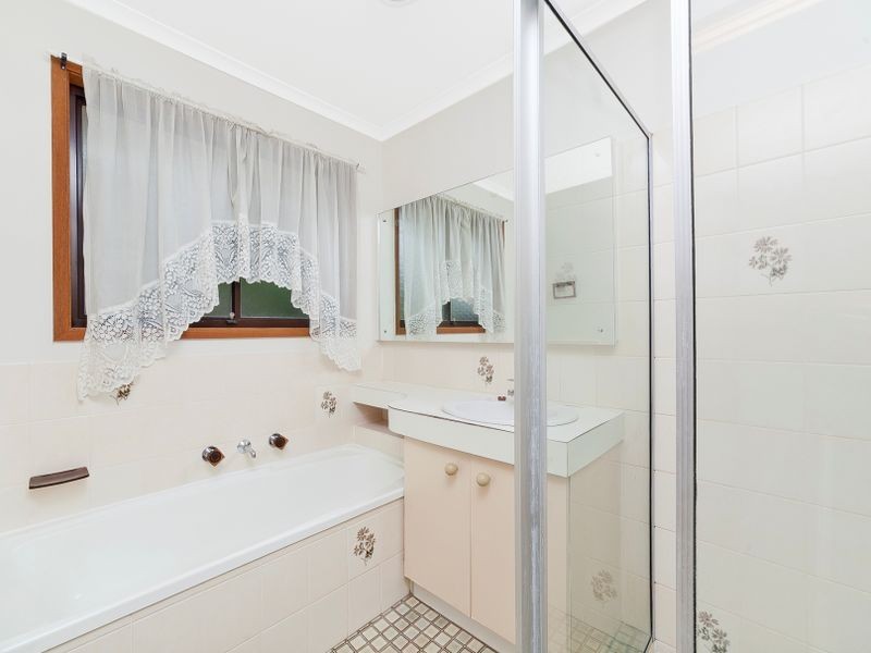 12 Merriman Crescent, Macarthur ACT 2904