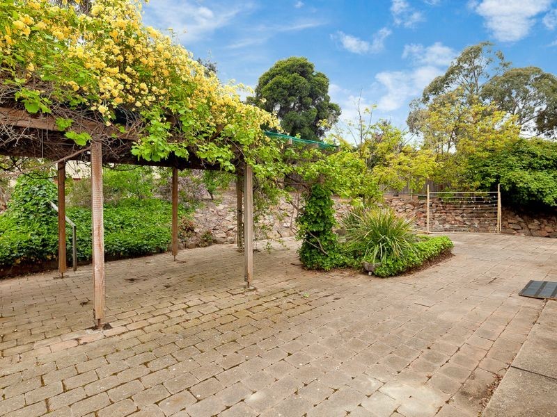 12 Merriman Crescent, Macarthur ACT 2904