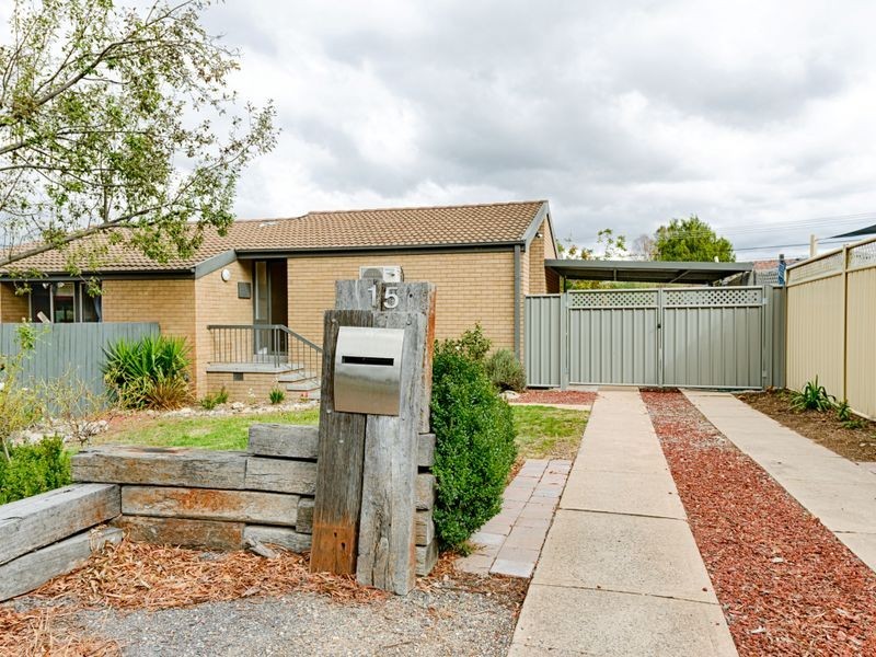 15 Snowden Place, Wanniassa ACT 2903