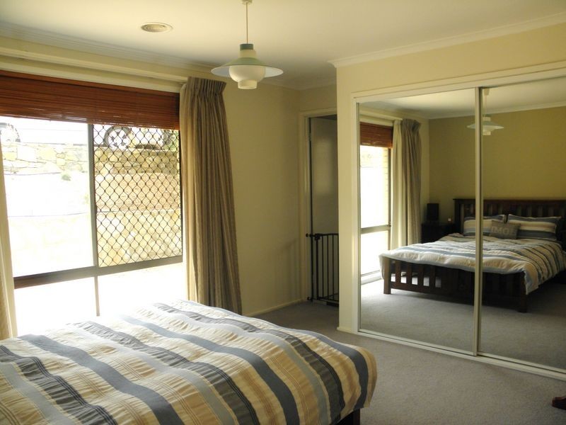 64 Jackie Howe Crescent, Macarthur ACT 2904