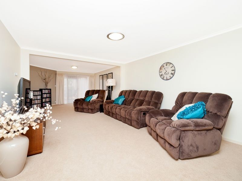 14 Llewellyn Loop, Conder ACT 2906
