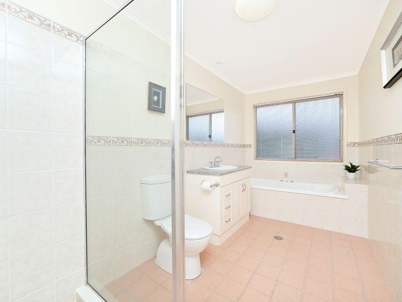 14 Llewellyn Loop, Conder ACT 2906