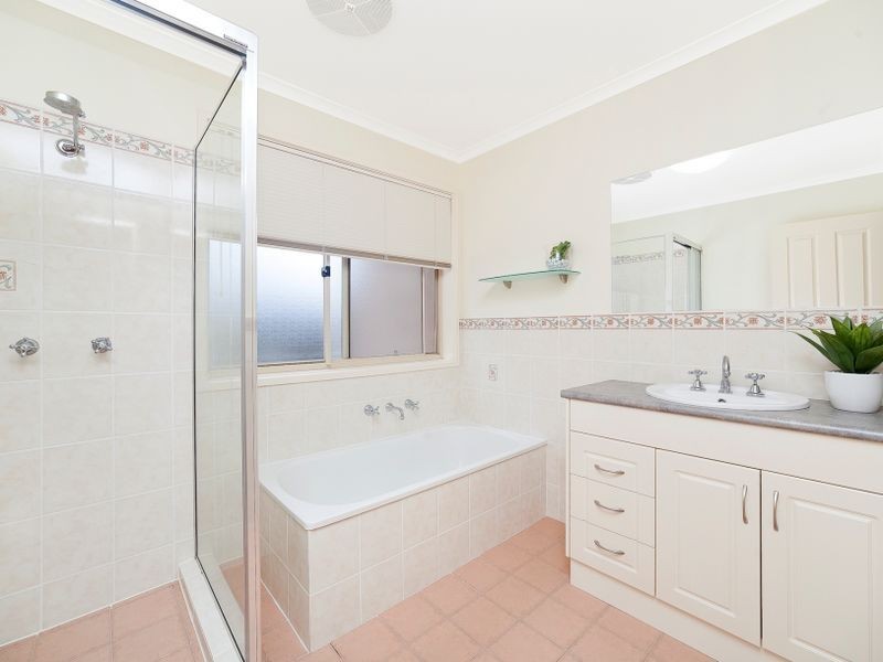 14 Llewellyn Loop, Conder ACT 2906