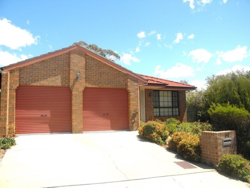 32 Charlton Crescent, Gordon ACT 2906
