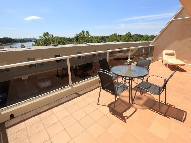 50b/9 Chandler Street, Belconnen ACT 2617