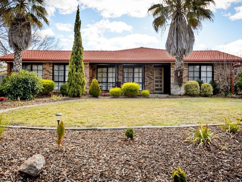 33 Falkiner Place, Macarthur ACT 2904