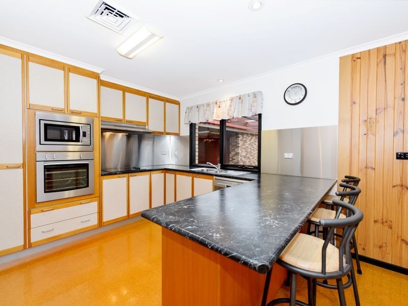 33 Falkiner Place, Macarthur ACT 2904