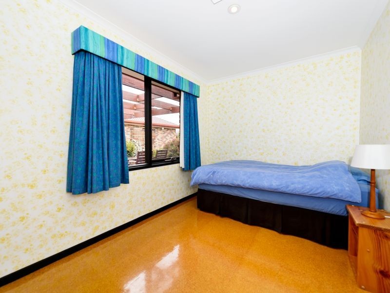 33 Falkiner Place, Macarthur ACT 2904