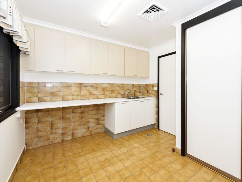 33 Falkiner Place, Macarthur ACT 2904