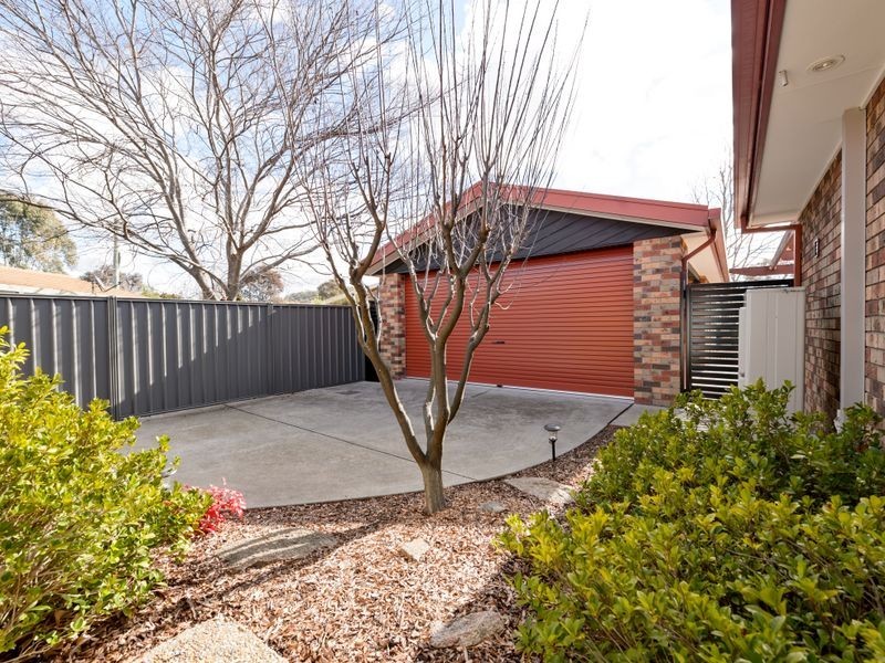 33 Falkiner Place, Macarthur ACT 2904