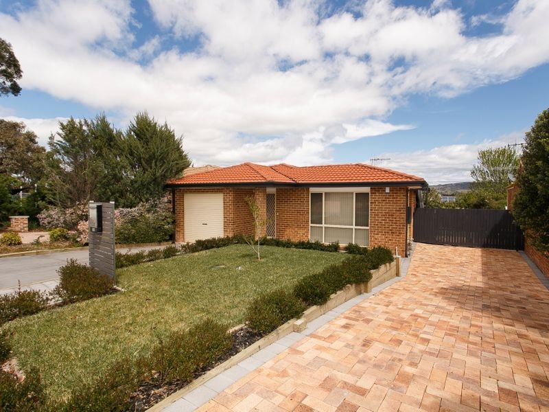 42 Ashcroft Crescent, Monash ACT 2904