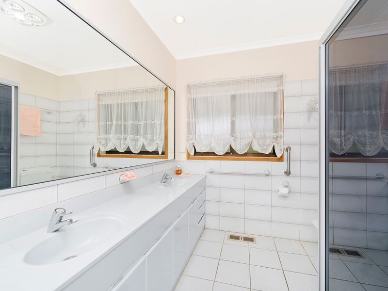 367 Bugden Avenue, Fadden ACT 2904