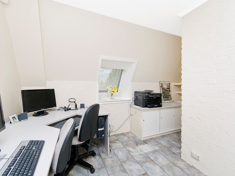 16 Crommelin Place, Chisholm ACT 2905