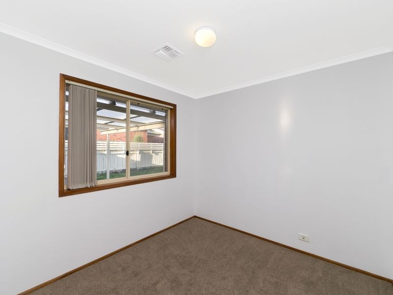 12 Alarmon Crescent, Dunlop ACT 2615