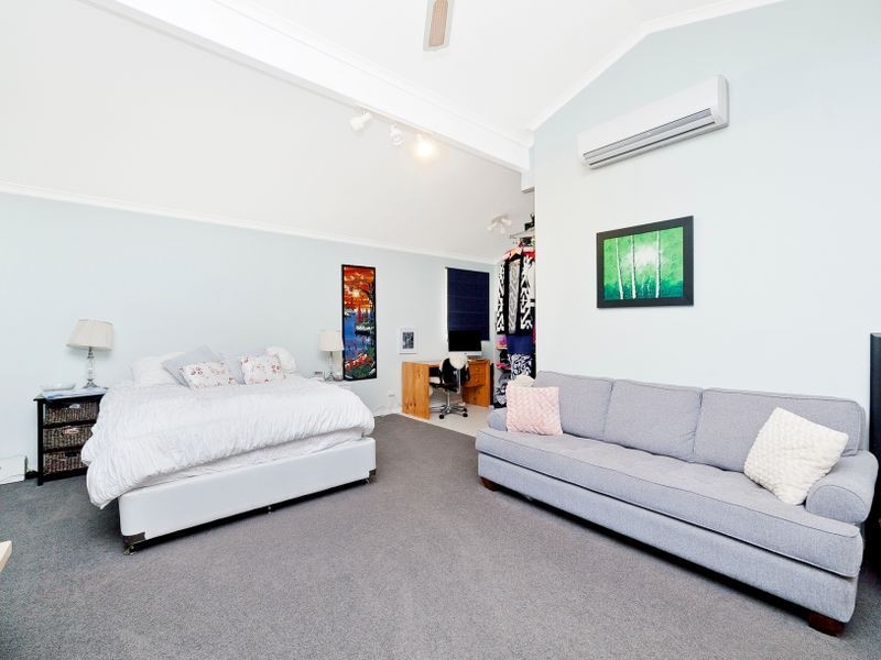 38 Mount Vernon Drive, Kambah ACT 2902