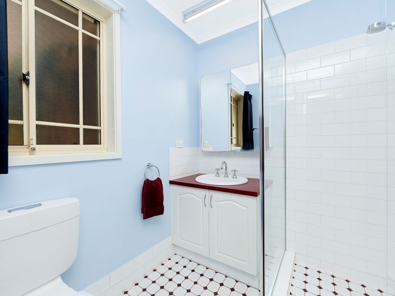 11 Mackney Place, Gordon ACT 2906