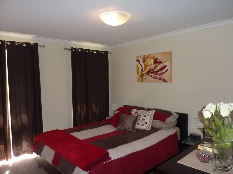 6 Dempster Place, Kambah ACT 2902
