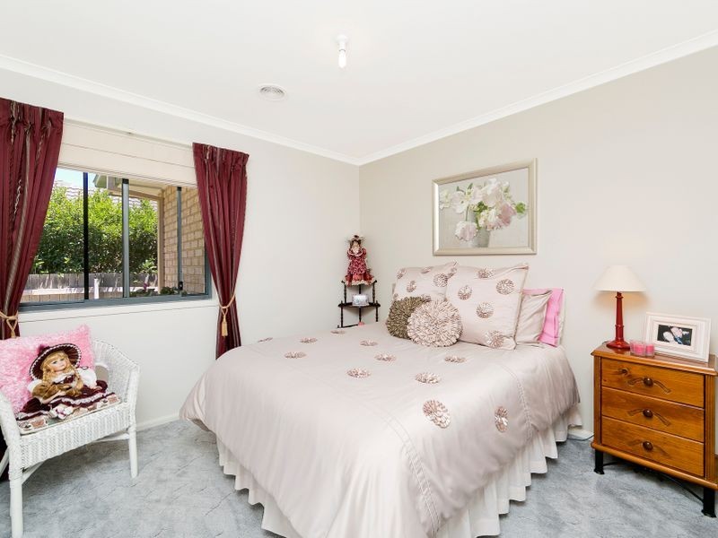 13 Jane Sutherland Street, Conder ACT 2906