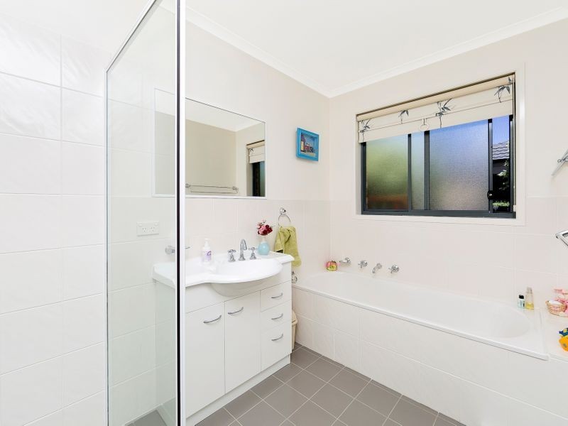 13 Jane Sutherland Street, Conder ACT 2906