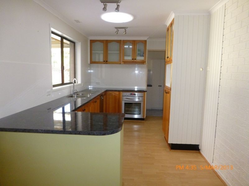 28 Merriman Crescent, Macarthur ACT 2904