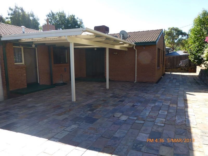 28 Merriman Crescent, Macarthur ACT 2904