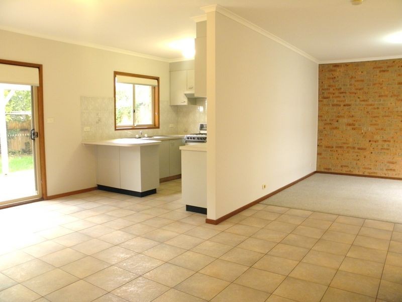 6/24 Beazley Crescent, Calwell ACT 2905