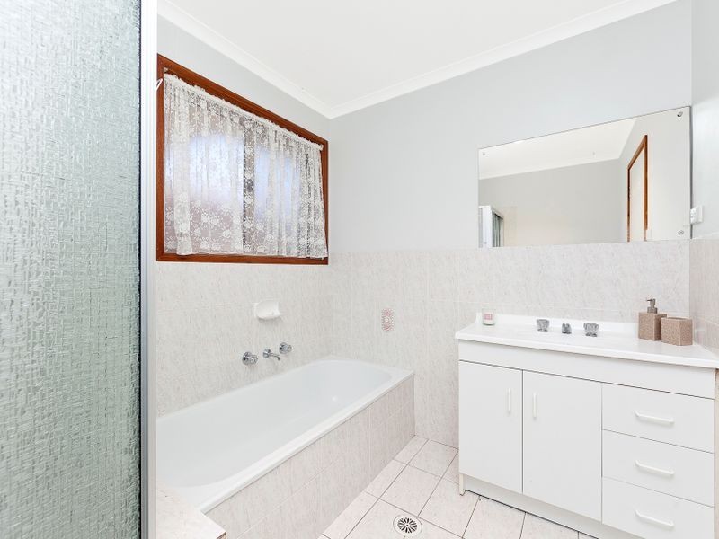 19 McLuckie Crescent, Banks ACT 2906