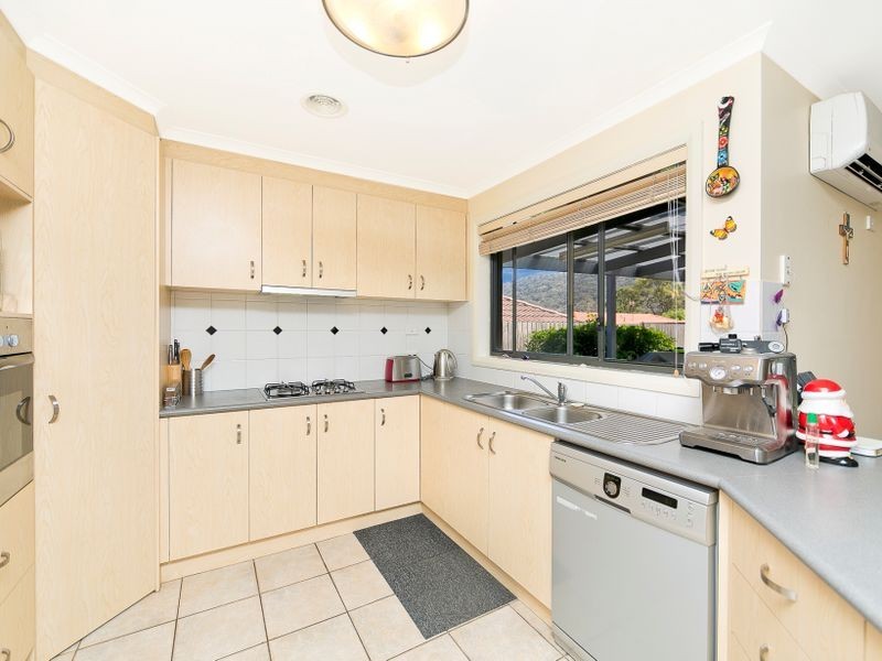 8 Silvan Lane, Conder ACT 2906