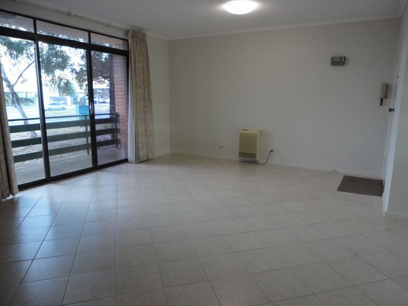 4/6 Maclaurin Crescent, Chifley ACT 2606