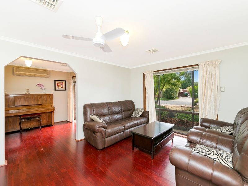 54 Keverstone Circuit, Isabella Plains ACT 2905