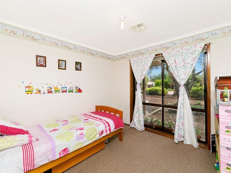 54 Keverstone Circuit, Isabella Plains ACT 2905