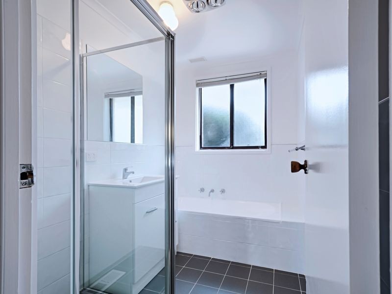 11 Griffith Place, Kambah ACT 2902