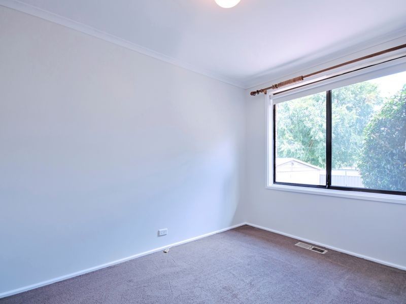 11 Griffith Place, Kambah ACT 2902
