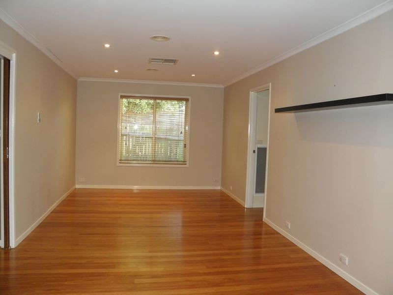 8 Marquet Retreat, Bonython ACT 2905