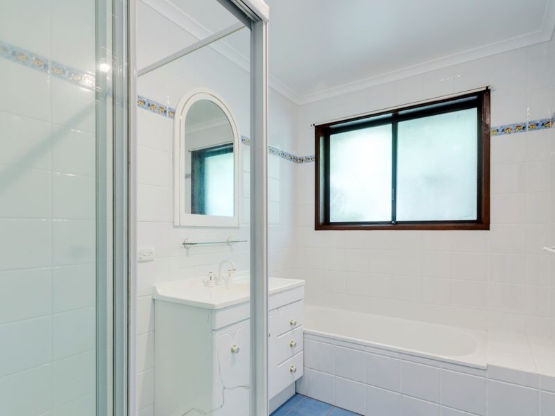 11 Kneeshaw Street, Monash ACT 2904