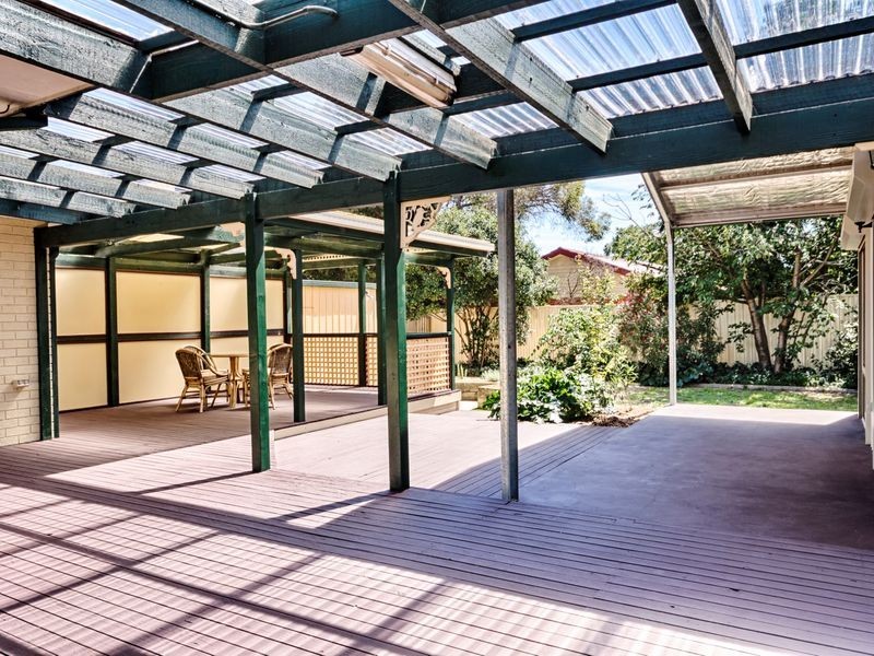 11 Kneeshaw Street, Monash ACT 2904