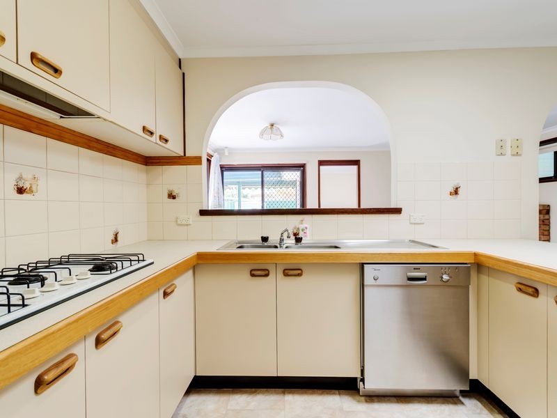 11 Kneeshaw Street, Monash ACT 2904