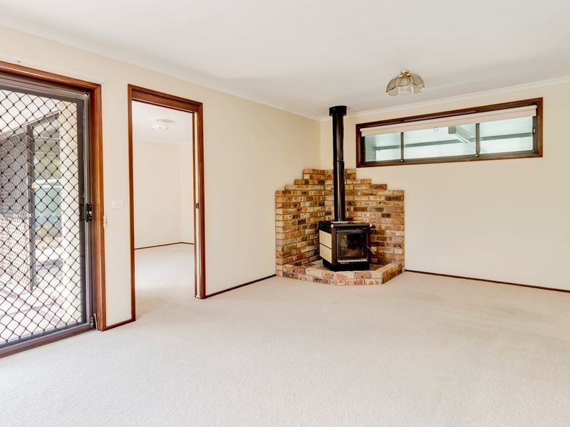 11 Kneeshaw Street, Monash ACT 2904