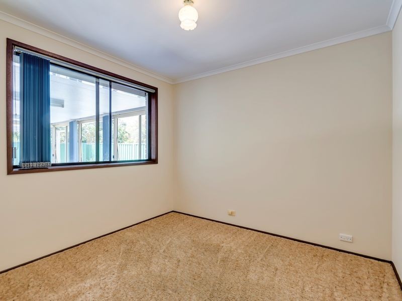11 Kneeshaw Street, Monash ACT 2904