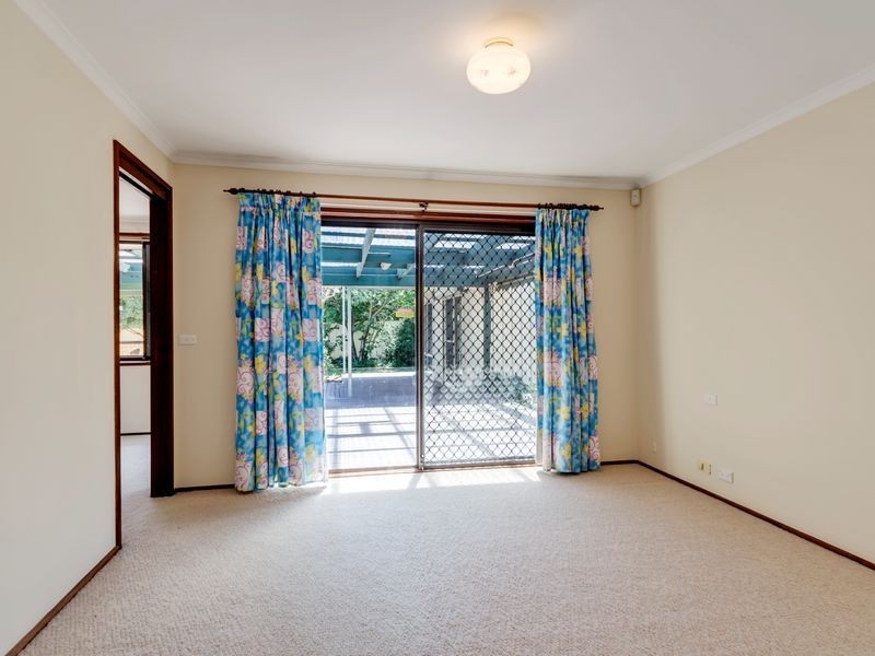 11 Kneeshaw Street, Monash ACT 2904