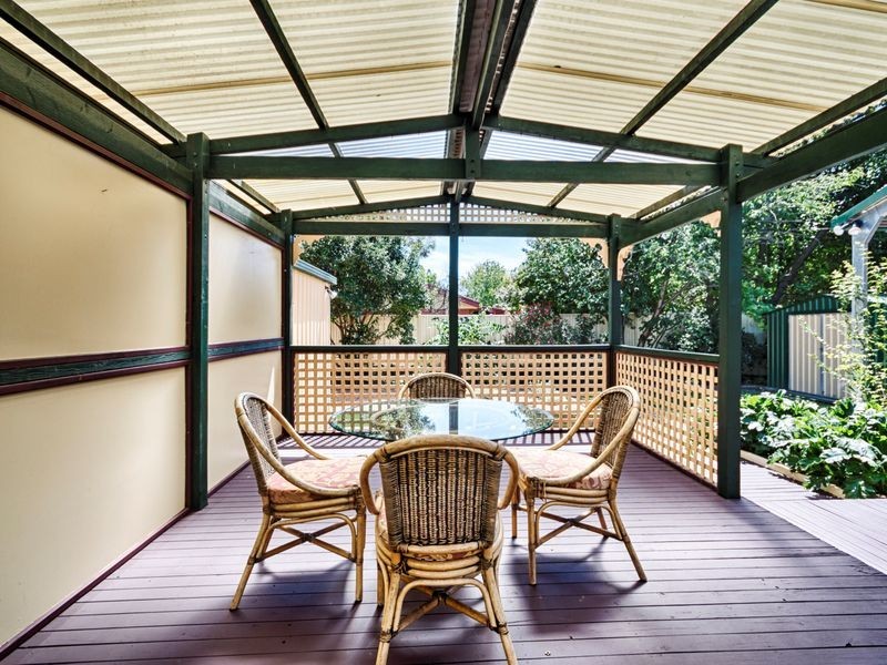11 Kneeshaw Street, Monash ACT 2904