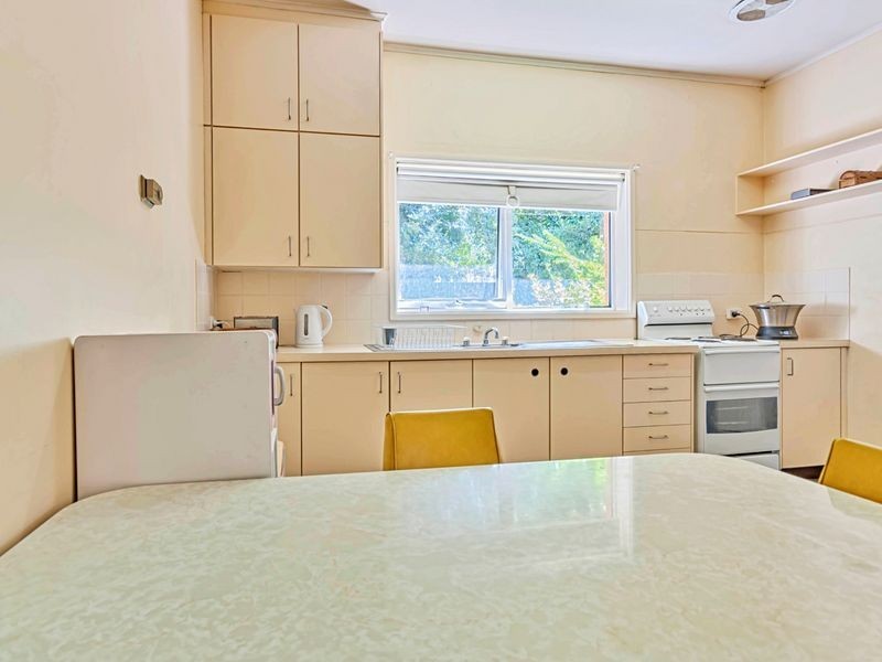 16 McIntyre Street, Narrabundah ACT 2604