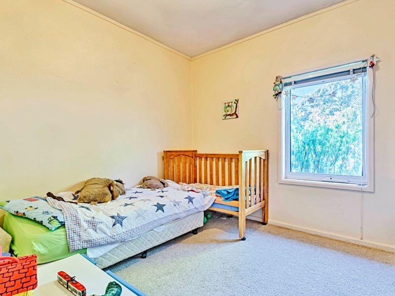 16 McIntyre Street, Narrabundah ACT 2604