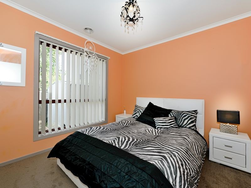 16 Stonehaven Circuit, Queanbeyan NSW 2620