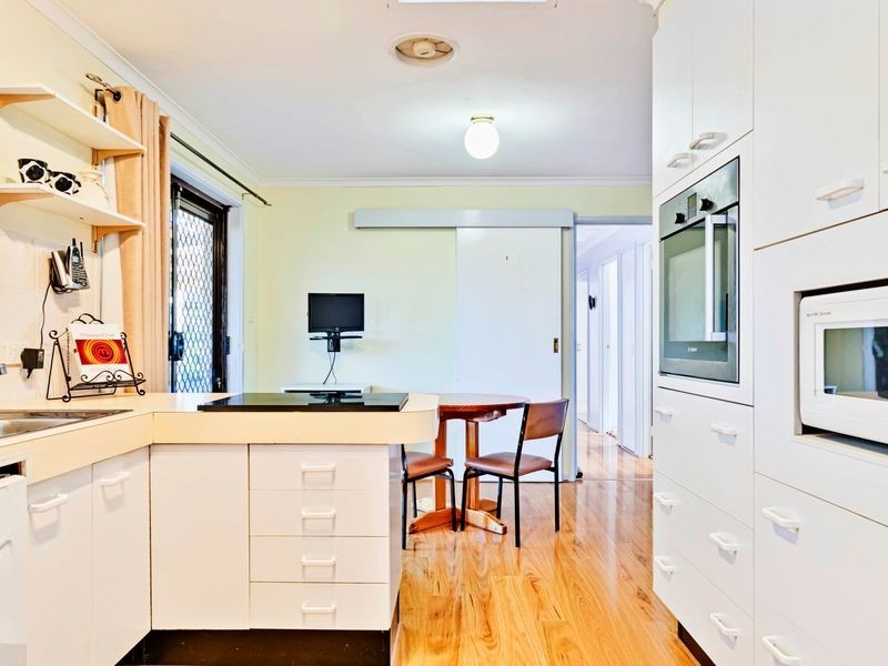 6 Harwood Court, Wanniassa ACT 2903