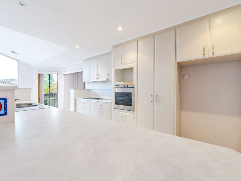 24 Wootton Crescent, Gordon ACT 2906