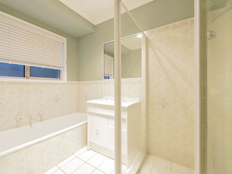 24 Wootton Crescent, Gordon ACT 2906