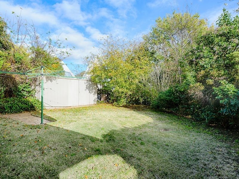 24 Wootton Crescent, Gordon ACT 2906