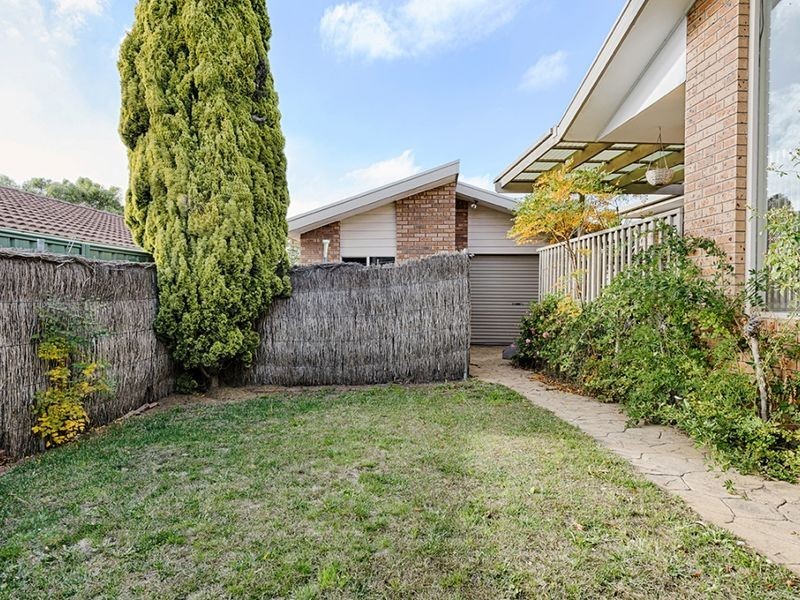 24 Wootton Crescent, Gordon ACT 2906